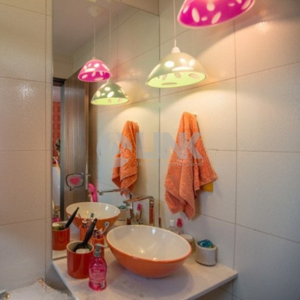 Imagem Apartamento com 3 Quartos à Venda, 166 m² em Moinhos De Vento - Porto Alegre
