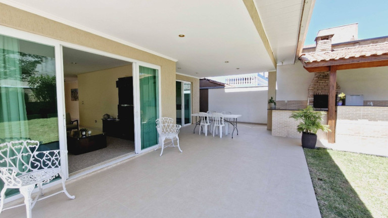 Imagem Casa com 3 Quartos à Venda, 320 m² em Parque Dos Príncipes - São Paulo