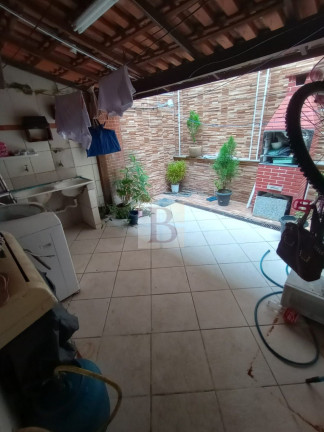 Imagem Casa com 2 Quartos à Venda, 120 m² em Raul Veiga - São Gonçalo Imagem Casa com 2 Quartos à Venda, 120 m² em Raul Veiga - São Gonçalo