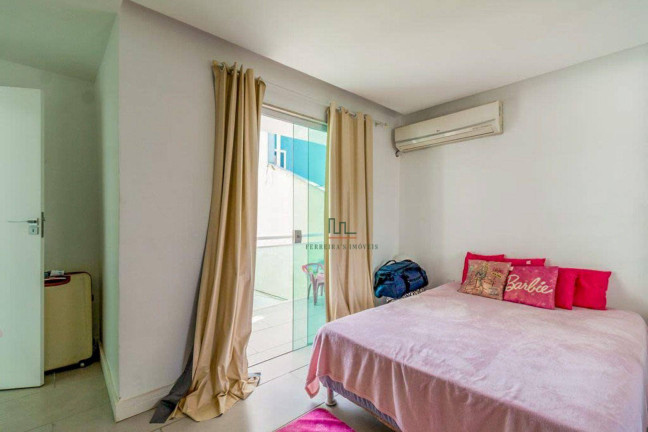 Imagem Casa com 3 Quartos à Venda, 205 m² em Piratininga - Niterói