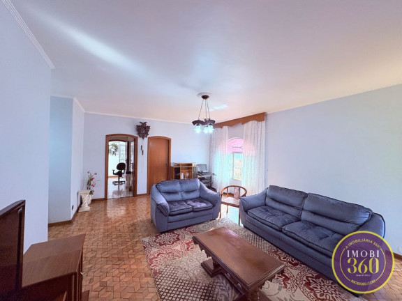 Casa com 3 Quartos à Venda, 233 m² em Vila Carrão - São Paulo