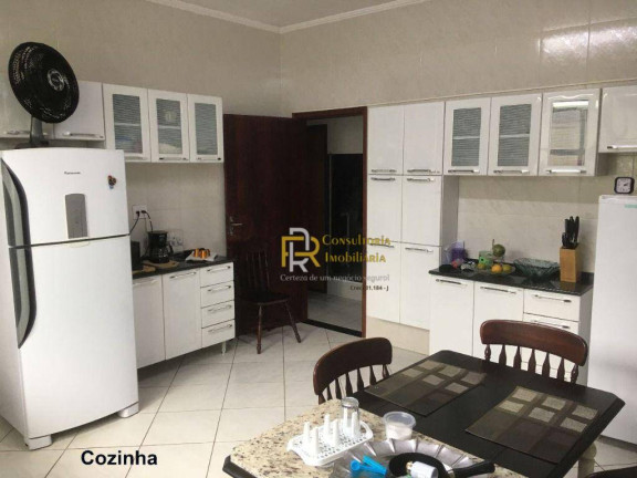 Imagem Casa com 3 Quartos à Venda, 180 m² em Vila Guilhermina - Praia Grande Imagem Casa com 3 Quartos à Venda, 180 m² em Vila Guilhermina - Praia Grande