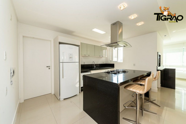 Imagem Apartamento com 3 Quartos à Venda, 130 m² em Centro - Balneário Camboriú Imagem Apartamento com 3 Quartos à Venda, 130 m² em Centro - Balneário Camboriú