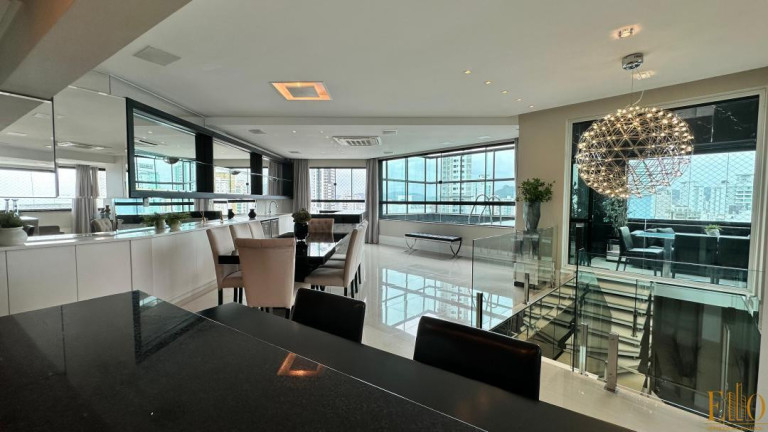 Imagem Cobertura com 4 Quartos à Venda, 280 m² em Centro - Balneário Camboriú