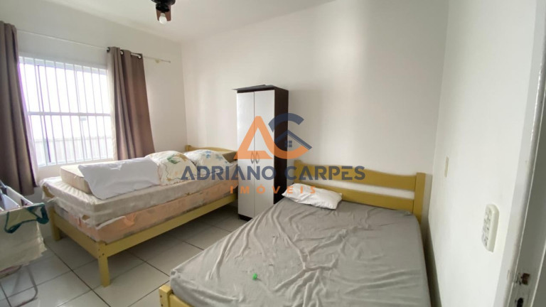 Imagem Casa com 3 Quartos para Alugar ou Temporada, 165 m² em Gravatá - Navegantes