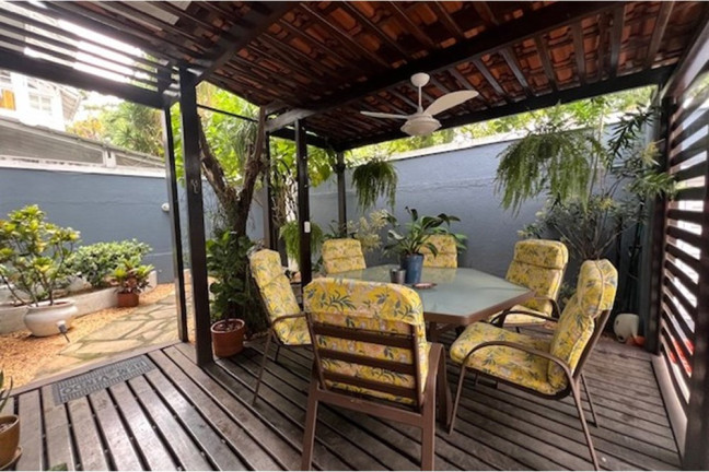 Imagem Casa com 6 Quartos à Venda, 221 m² em Barra Da Tijuca - Rio De Janeiro Imagem Casa com 6 Quartos à Venda, 221 m² em Barra Da Tijuca - Rio De Janeiro