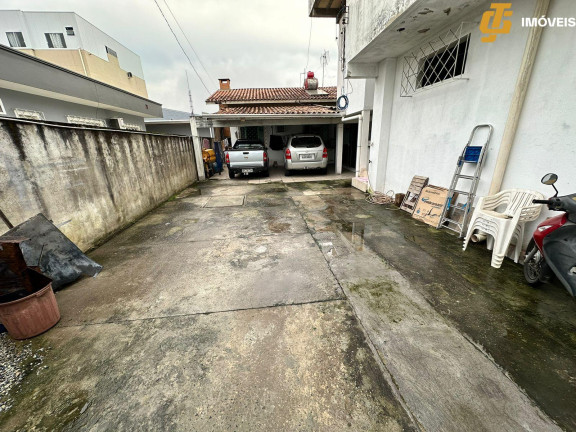 Imagem Casa com 2 Quartos à Venda, 252 m² em Monte Alegre - Camboriú Imagem Casa com 2 Quartos à Venda, 252 m² em Monte Alegre - Camboriú
