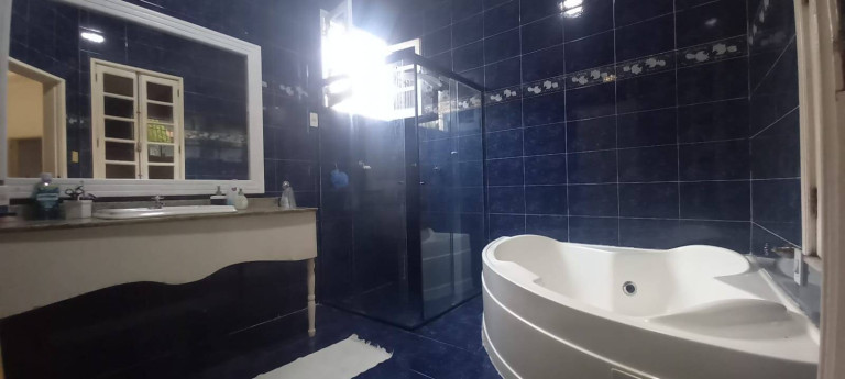 Imagem Casa com 5 Quartos à Venda, em Aleixo - Manaus Imagem Casa com 5 Quartos à Venda, em Aleixo - Manaus