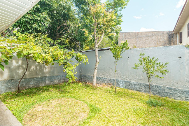 Imagem Casa com 3 Quartos à Venda, 170 m² em Passo Da Areia - Porto Alegre Imagem Casa com 3 Quartos à Venda, 170 m² em Passo Da Areia - Porto Alegre