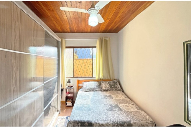 Imagem Casa com 2 Quartos à Venda, 101 m² em Vila Nova - Porto Alegre