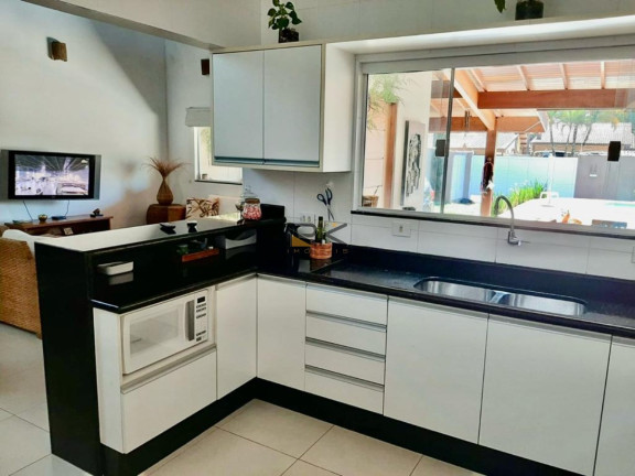 Imagem Casa com 4 Quartos à Venda, 205 m² em Toninhas - Ubatuba Imagem Casa com 4 Quartos à Venda, 205 m² em Toninhas - Ubatuba