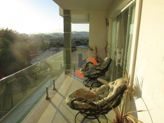Imagem Casa com 5 Quartos à Venda, 400 m² em Luz - Nova Iguaçu