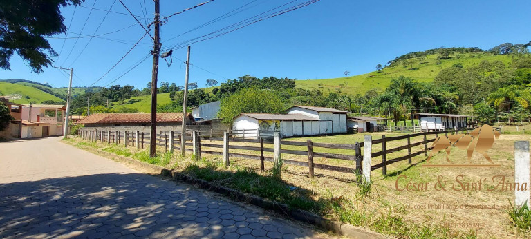 Imagem Chácara com 1 Quarto à Venda, 450 m² em São Bento Do Sapucaí Imagem Chácara com 1 Quarto à Venda, 450 m² em São Bento Do Sapucaí