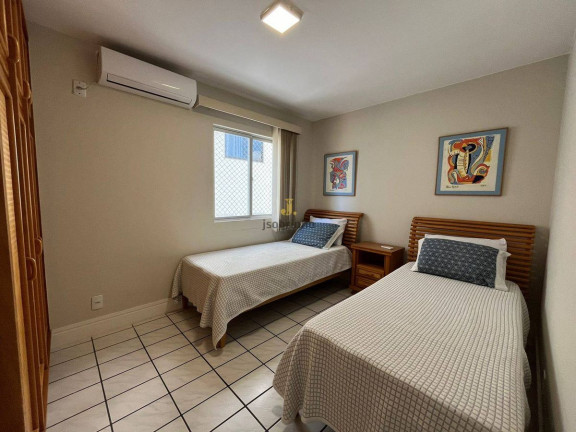Imagem Cobertura com 4 Quartos para Temporada, 145 m² em Meia Praia - Itapema