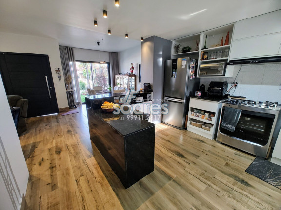 Imagem Casa com 3 Quartos à Venda, 110 m² em Laranjal - Pelotas