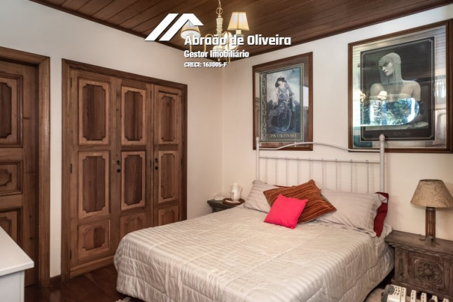 Imagem Casa com 4 Quartos à Venda, 1.199 m² em Toriba - Campos Do Jordão