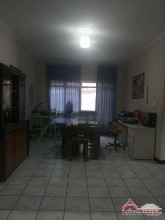 Imagem Casa com 3 Quartos à Venda, 247 m² em Centro - Jacareí Imagem Casa com 3 Quartos à Venda, 247 m² em Centro - Jacareí