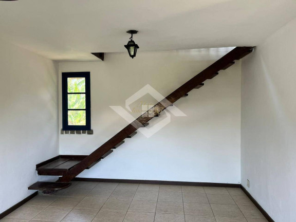 Imagem Casa com 3 Quartos à Venda, 450 m² em Engenho Do Mato - Niterói Imagem Casa com 3 Quartos à Venda, 450 m² em Engenho Do Mato - Niterói