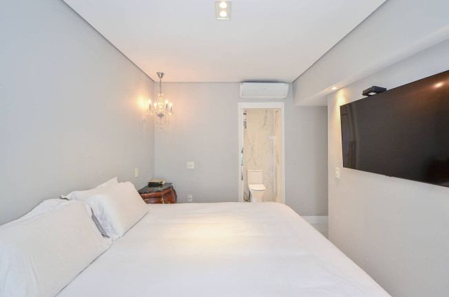Imagem Apartamento com 1 Quarto à Venda, 71 m² em Moema - São Paulo