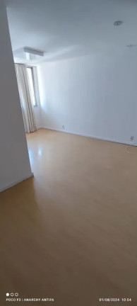 Imagem Imóvel com 2 Quartos à Venda, 120 m² em Icaraí - Niterói Imagem Imóvel com 2 Quartos à Venda, 120 m² em Icaraí - Niterói