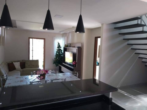 Imagem Casa com 4 Quartos à Venda, 215 m² em São João Do Rio Vermelho - Florianópolis