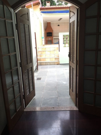 Imagem Casa com 3 Quartos à Venda, 300 m² em Santana - Pindamonhangaba