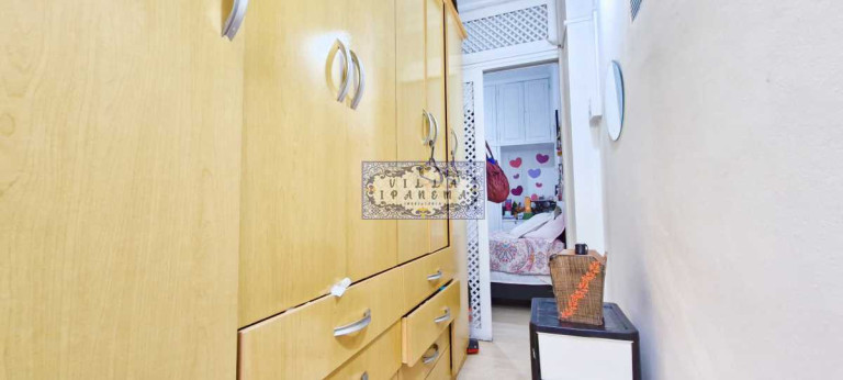 Imagem Apartamento com 4 Quartos à Venda, 150 m² em Leme - Rio De Janeiro Imagem Apartamento com 4 Quartos à Venda, 150 m² em Leme - Rio De Janeiro