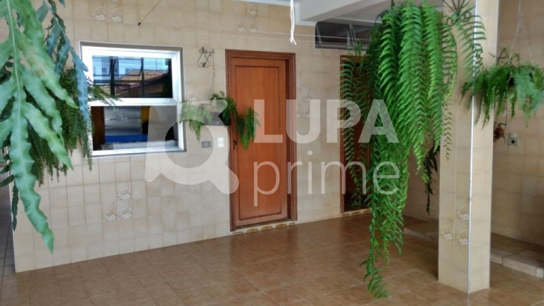 Imagem Casa com 3 Quartos à Venda, 214 m² em Jardim Santa Mena - Guarulhos Imagem Casa com 3 Quartos à Venda, 214 m² em Jardim Santa Mena - Guarulhos