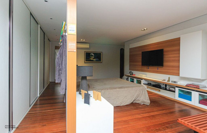 Imagem Casa com 5 Quartos à Venda, 648 m² em Tristeza - Porto Alegre