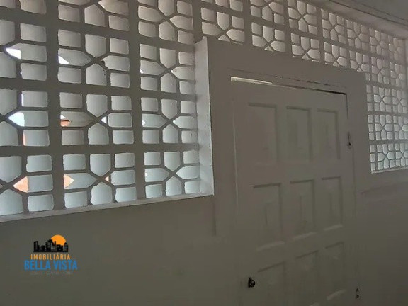 Imagem Apartamento com 1 Quarto à Venda,  em Vila Santo Antonio - Guaruja