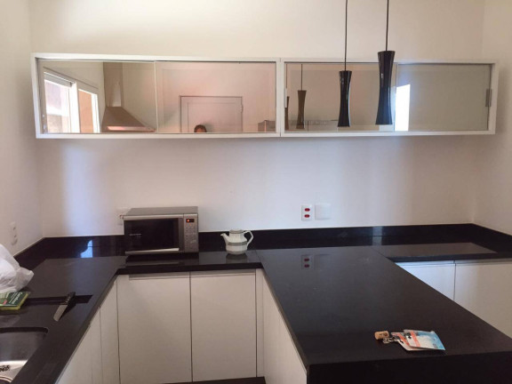 Imagem Casa com 4 Quartos à Venda, 330 m² em Alphaville - Santana De Parnaíba Imagem Casa com 4 Quartos à Venda, 330 m² em Alphaville - Santana De Parnaíba