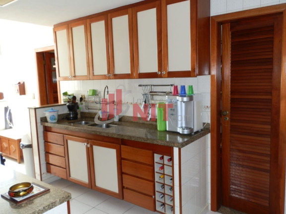 Imagem Apartamento com 3 Quartos à Venda, 175 m² em Icaraí - Niterói