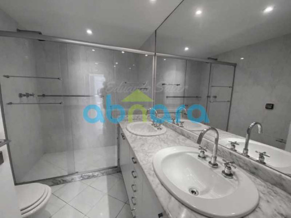 Imagem Apartamento com 4 Quartos à Venda, 360 m² em Copacabana - Rio De Janeiro Imagem Apartamento com 4 Quartos à Venda, 360 m² em Copacabana - Rio De Janeiro