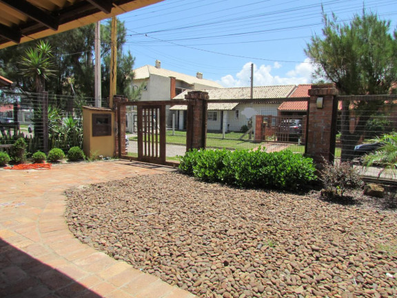 Imagem Casa com 3 Quartos à Venda, 300 m² em Centro - Imbé Imagem Casa com 3 Quartos à Venda, 300 m² em Centro - Imbé