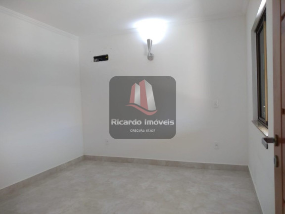 Imagem Imóvel com 2 Quartos à Venda, 100 m² em Peró - Cabo Frio