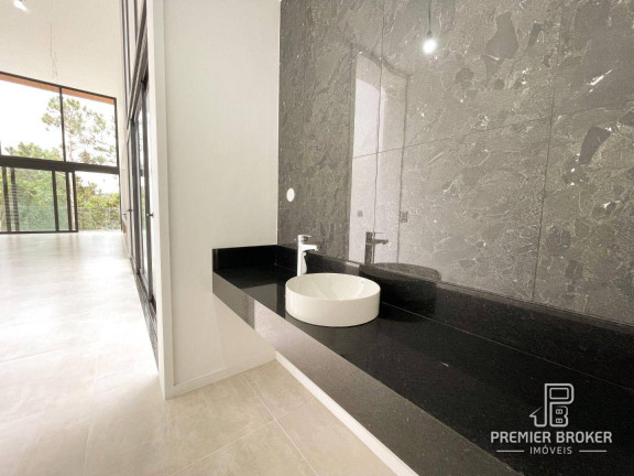Imagem Casa com 4 Quartos à Venda, 330 m² em Várzea - Teresópolis