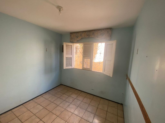 Imagem Casa com 3 Quartos à Venda, 260 m² em Montese - Fortaleza