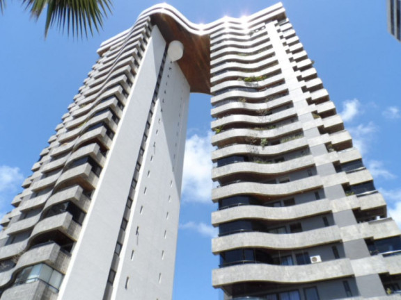 Imagem Apartamento com 4 Quartos à Venda, 220 m²