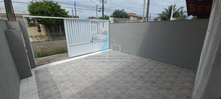 Imagem Casa com 2 Quartos à Venda,  em Caiçara - Praia Grande
