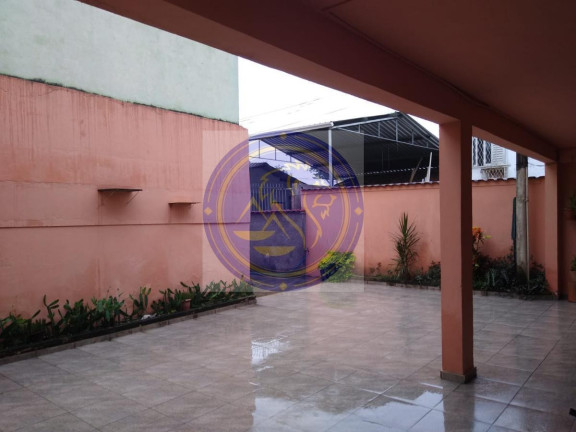Imagem Casa com 5 Quartos à Venda, 450 m² em Centro - Araruama