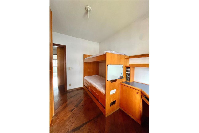 Imagem Imóvel com 4 Quartos à Venda, em Aclimação - São Paulo Imagem Imóvel com 4 Quartos à Venda, em Aclimação - São Paulo