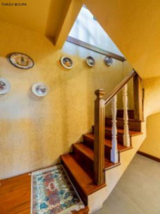 Imagem Imóvel com 3 Quartos à Venda, em Jardim Itu - Porto Alegre Imagem Imóvel com 3 Quartos à Venda, em Jardim Itu - Porto Alegre