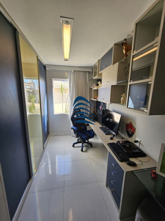Imagem Casa com 4 Quartos à Venda, 292 m² em Centro - Lauro De Freitas