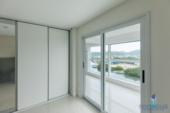Imagem Apartamento com 3 Quartos à Venda, 121 m² em Centro - Balneário Camboriú Imagem Apartamento com 3 Quartos à Venda, 121 m² em Centro - Balneário Camboriú