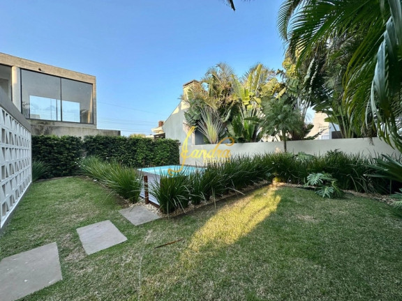 Imagem Casa de Condomínio com 4 Quartos à Venda, 162 m² em Zona Nova - Capão Da Canoa