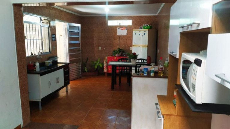 Imagem Casa com 3 Quartos à Venda, 186 m² em Parque Maria Helena - Suzano Imagem Casa com 3 Quartos à Venda, 186 m² em Parque Maria Helena - Suzano