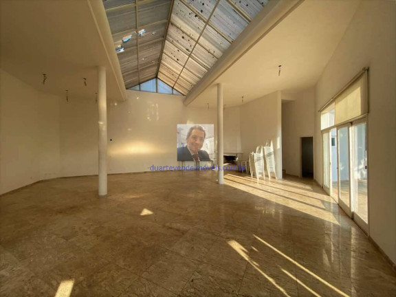 Imagem Casa com 5 Quartos à Venda, 740 m² em Chácara Dos Junqueiras - Carapicuíba