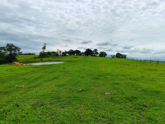 Imagem Imóvel com 2 Quartos à Venda, 338.800 m² em Centro - Itapetininga Imagem Imóvel com 2 Quartos à Venda, 338.800 m² em Centro - Itapetininga