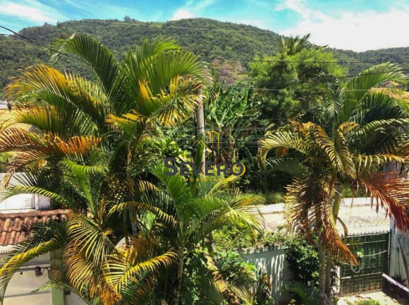 Casa com 3 Quartos à Venda, 250 m² em Piratininga - Niterói