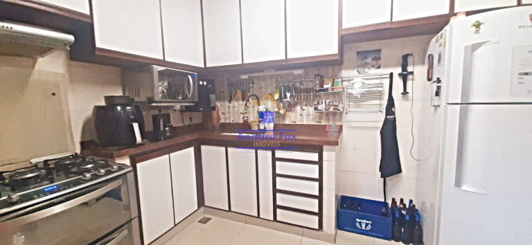Imagem Casa com 3 Quartos à Venda, 150 m² em Tijuca - Rio De Janeiro Imagem Casa com 3 Quartos à Venda, 150 m² em Tijuca - Rio De Janeiro